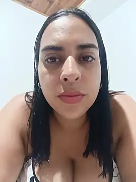 Snapshot of GeminisClark chatting on June 5, 1:50 pm GeminisClark online show from June 5, 1:50 pm