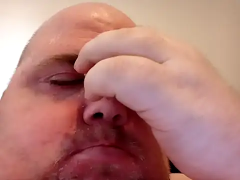 Nigel1121 online show from April 7, 12:22 am