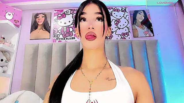 Snapshot of Ariana_Keyss chatting on October 17, 11:40 pm Ariana Keyss online show from October 17, 11:40 pm