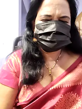 Snapshot of mallu-lover chatting on October 14, 12:44 am mallu-lover online show from October 14, 12:44 am