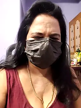 Snapshot of mallu-lover chatting on October 28, 1:09 am mallu-lover online show from October 28, 1:09 am