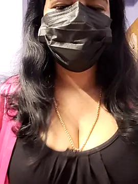 Snapshot of mallu-lover chatting on October 30, 1:40 am mallu-lover online show from October 30, 1:40 am