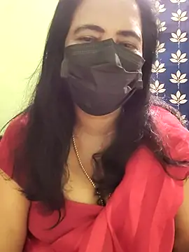 Snapshot of mallu-lover chatting on November 2, 8:06 am mallu-lover online show from November 2, 8:06 am