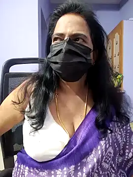 Snapshot of mallu-lover chatting on November 3, 1:01 pm mallu-lover online show from November 3, 1:01 pm