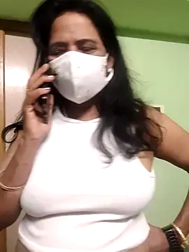 Snapshot of mallu-lover chatting on November 15, 6:15 pm mallu-lover online show from November 15, 6:15 pm