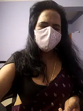 Snapshot of mallu-lover chatting on November 18, 12:09 pm mallu-lover online show from November 18, 12:09 pm