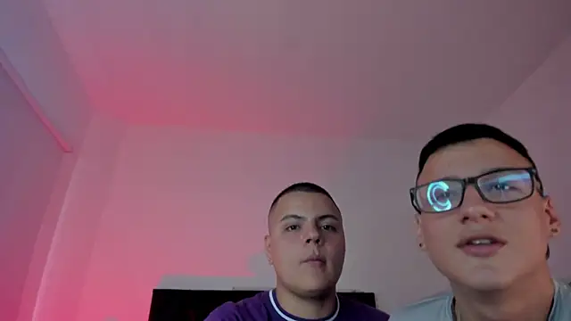 NoahLux online show from September 27, 5:51 pm