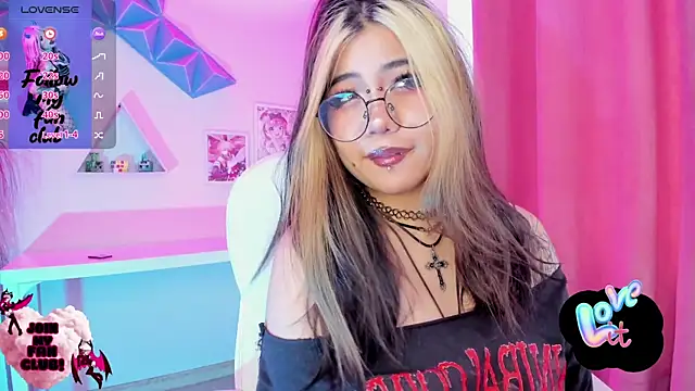 pinkk deemon online show from November 21, 2:27 pm