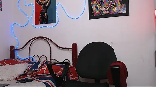 Snapshot of hank_fuller01 chatting on December 4, 11:46 pm hank fuller01 online show from December 4, 11:46 pm