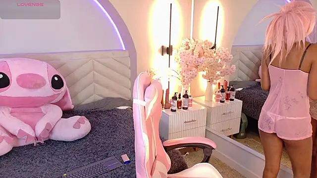 amy miller1 online show from March 19, 8:02 pm