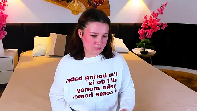 Snapshot of JaneByrd chatting on October 4, 3:32 pm JaneByrd online show from October 4, 3:32 pm