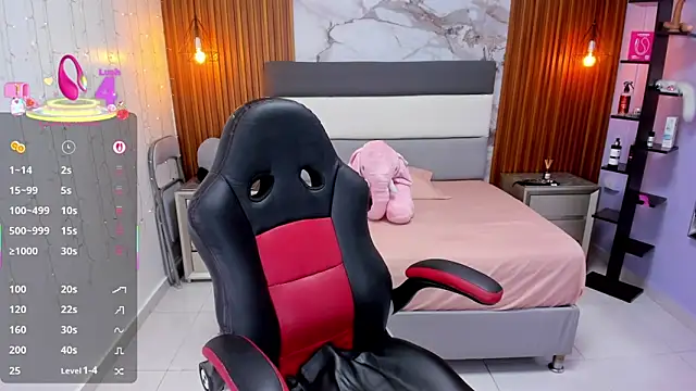 Snapshot of ROSIE_MOSS chatting on October 29, 7:48 pm ROSIE MOSS online show from October 29, 7:48 pm