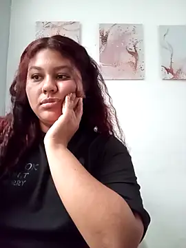 Snapshot of CloeStron chatting on November 5, 3:45 pm CloeStron online show from November 5, 3:45 pm