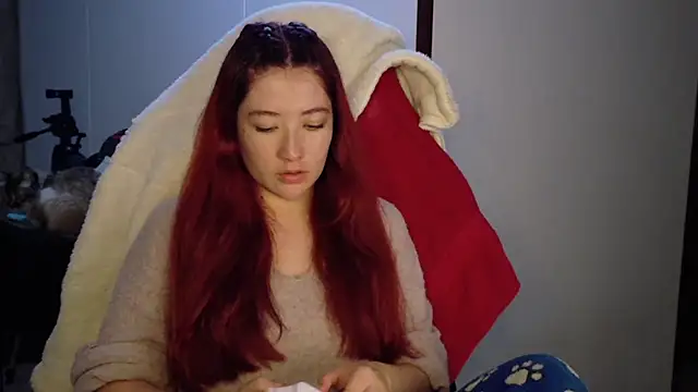 Snapshot of lunnaa_ chatting on October 24, 4:20 am lunnaa online show from October 24, 4:20 am