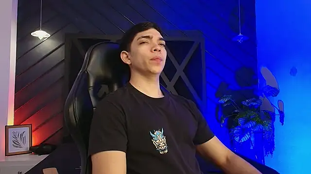 Eryonbradley online show from March 20, 11:26 am