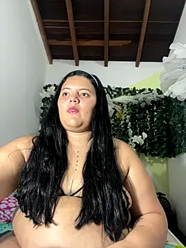 Snapshot of Isaval100 chatting on October 25, 4:53 am Isaval100 online show from October 25, 4:53 am