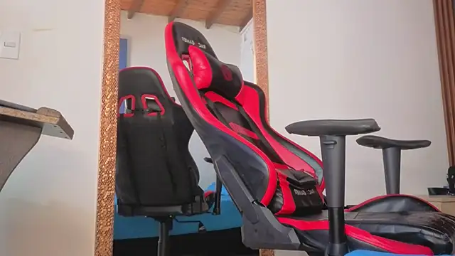 Snapshot of ares_pain chatting on September 27, 7:19 pm ares pain online show from September 27, 7:19 pm