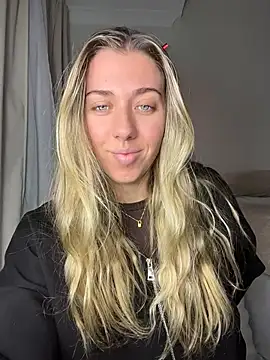 louiseberkeley online show from June 1, 9:22 am