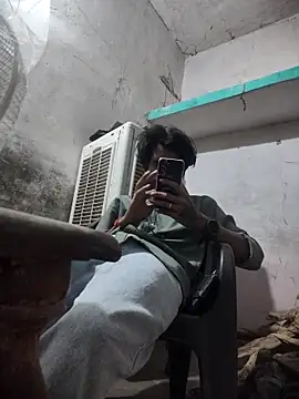 yashuuuu021 online show from March 13, 7:20 pm