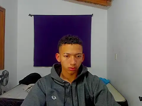 JuanchiT66 online show from October 2, 5:58 am