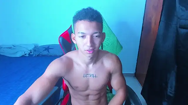 JuanchiT66 online show from April 10, 3:28 pm