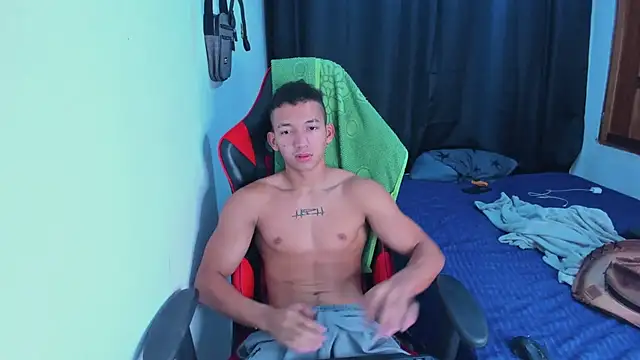 Snapshot of JuanchiT66 chatting on June 17, 4:30 pm JuanchiT66 online show from June 17, 4:30 pm