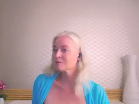 Anais Janson online show from August 5, 4:10 pm