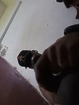 Snapshot of long4930 chatting on March 2, 2:57 pm long4930 online show from March 2, 2:57 pm