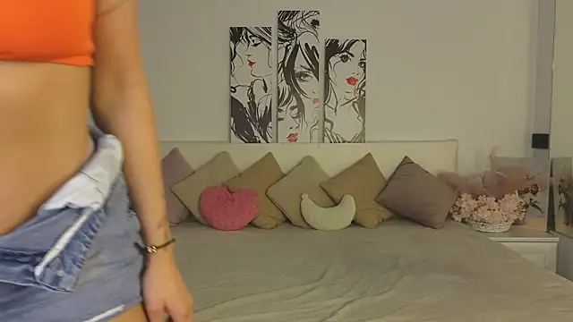 Bekky Hammon online show from September 27, 11:15 am