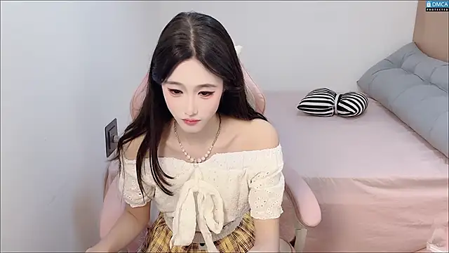 Snapshot of R_R6 chatting on November 4, 6:01 am R R6 online show from November 4, 6:01 am