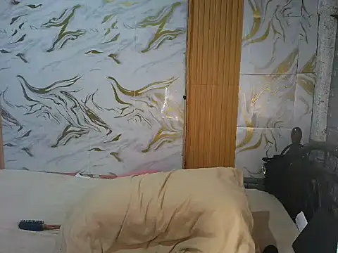 Snapshot of dimple_anne1 chatting on February 19, 12:12 pm dimple anne1 online show from February 19, 12:12 pm