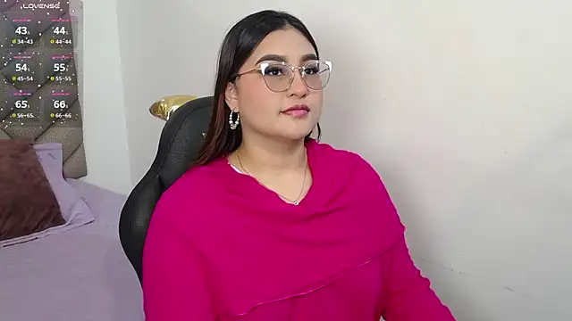 Snapshot of heluejamil chatting on October 23, 7:56 pm heluejamil online show from October 23, 7:56 pm