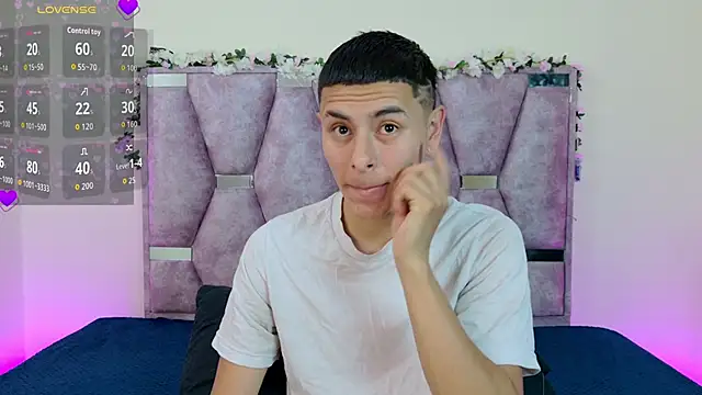 lana and liam  online show from November 11, 9:20 am