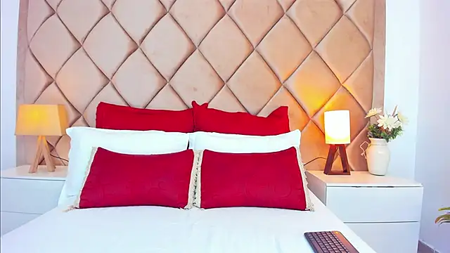 AngelinaDuvall online show from December 15, 10:30 am