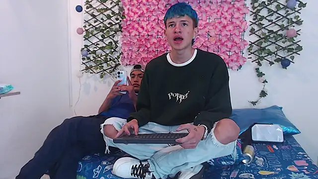 Snapshot of iam_lukas__ chatting on September 11, 4:45 am iam lukas online show from September 11, 4:45 am