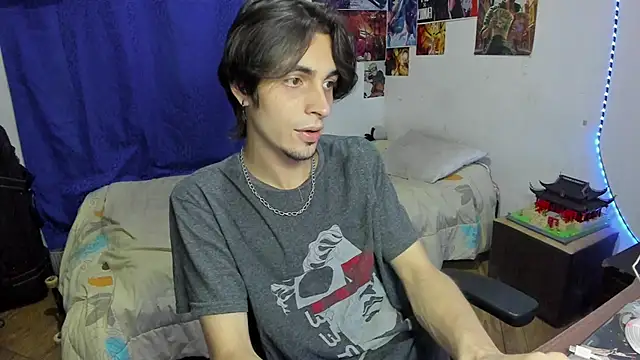 golden ryyan online show from April 11, 10:03 pm