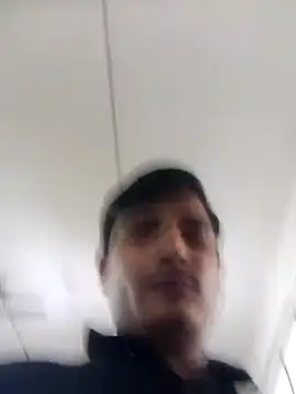 Snapshot of Durgesh1968 chatting on March 1, 7:54 am Durgesh1968 online show from March 1, 7:54 am