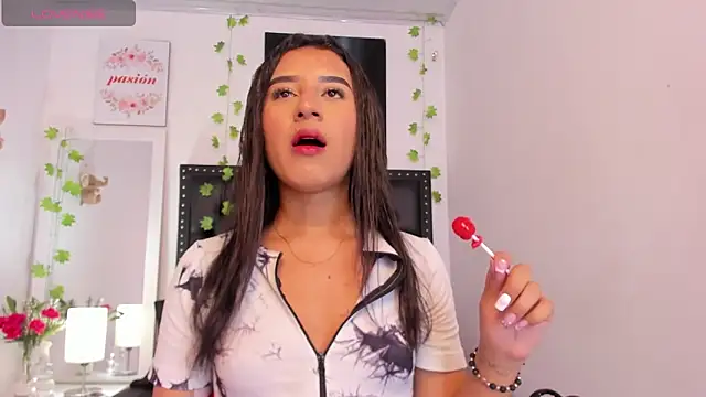 ScarlettVell online show from January 18, 7:28 pm