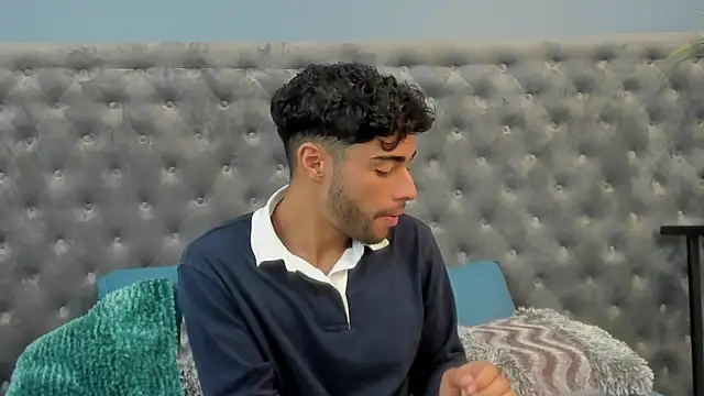 RaphaelDufort online show from October 18, 5:46 pm