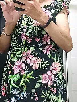 Snapshot of Emily_de_Carla chatting on May 13, 1:52 pm Emily de Carla online show from May 13, 1:52 pm
