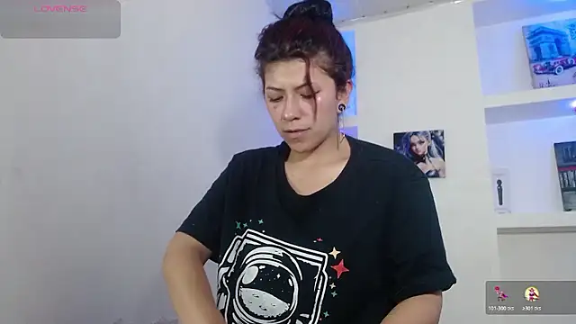 Raven Rouge  online show from January 12, 8:25 pm