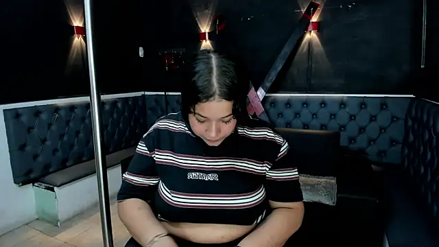 Snapshot of Stephy_ chatting on November 6, 3:51 am Stephy online show from November 6, 3:51 am