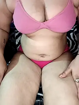 Snapshot of lal_pari chatting on November 3, 8:26 am lal pari online show from November 3, 8:26 am