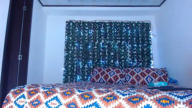 Snapshot of zhannaya_jhaen_ chatting on October 17, 9:06 pm zhannaya jhaen  online show from October 17, 9:06 pm