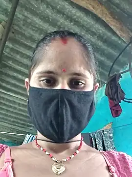 Snapshot of Hot-ilaiy chatting on September 11, 5:29 am Hot-ilaiy online show from September 11, 5:29 am