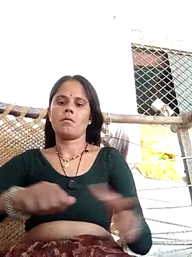 Snapshot of Hot-ilaiy chatting on September 23, 5:32 am Hot-ilaiy online show from September 23, 5:32 am