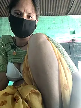 Snapshot of Hot-ilaiy chatting on October 2, 3:13 am Hot-ilaiy online show from October 2, 3:13 am