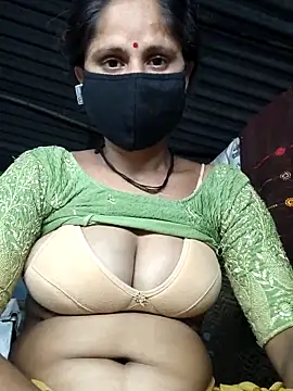 Snapshot of Hot-ilaiy chatting on October 7, 2:14 pm Hot-ilaiy online show from October 7, 2:14 pm