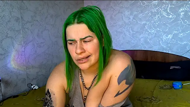 Snapshot of NeonNectar_ chatting on October 13, 12:27 pm NeonNectar  online show from October 13, 12:27 pm