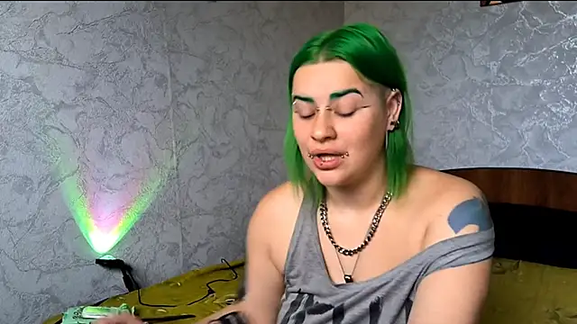 Snapshot of NeonNectar_ chatting on October 15, 9:31 am NeonNectar  online show from October 15, 9:31 am